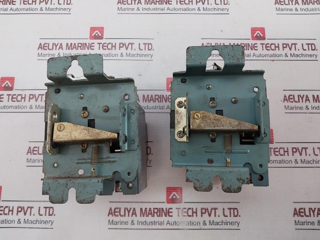 Telemecanique Ca1/At103 Contactor With Zc2/Gg1 Auxiliary Contact Block