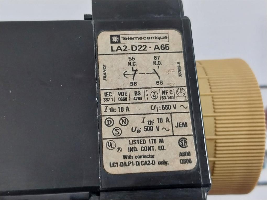 Telemecanique Ca2-dn1229.A65 Time Delay Module