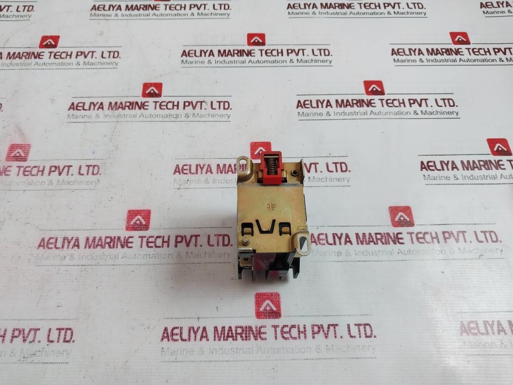 Telemecanique Ca2-dn 131 Contactor 10A 500 50-60Hz