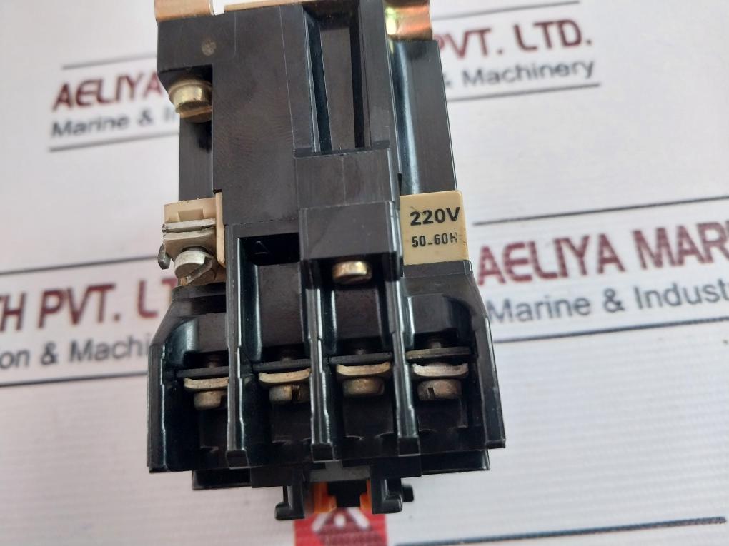 Telemecanique Ca2-dn131 Contactor 10A 50/60Hz