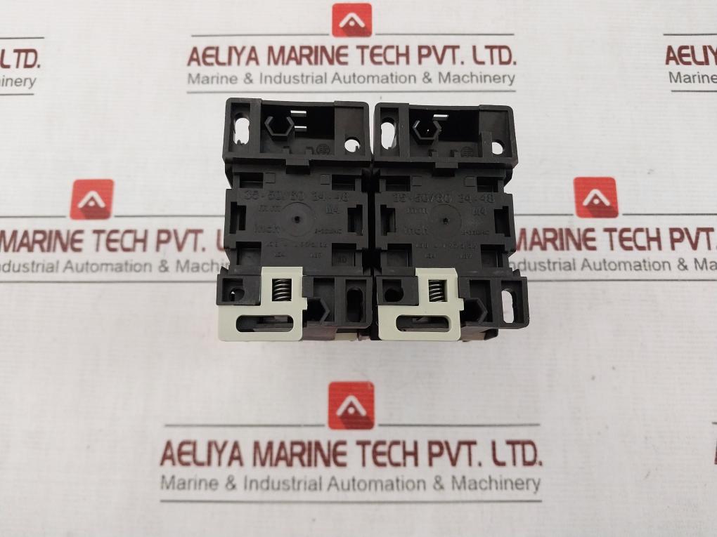 Telemecanique Ca2 Dk 22 Control Relay 110V Ac 50/60Hz Iec/En 60947-5-1 10A