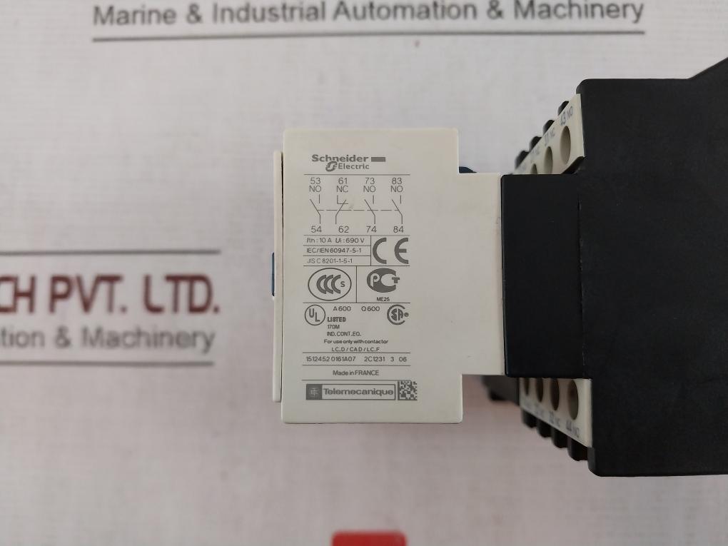 Telemecanique Ca2 Dk 22 Control Relay 110V Ac 50/60Hz Iec/En 60947-5-1 10A