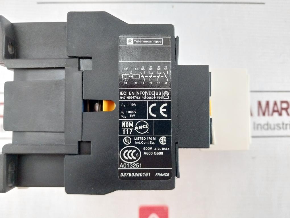 Telemecanique Ca2 Dk 22 Control Relay 110V Ac 50/60Hz Iec/En 60947-5-1 10A