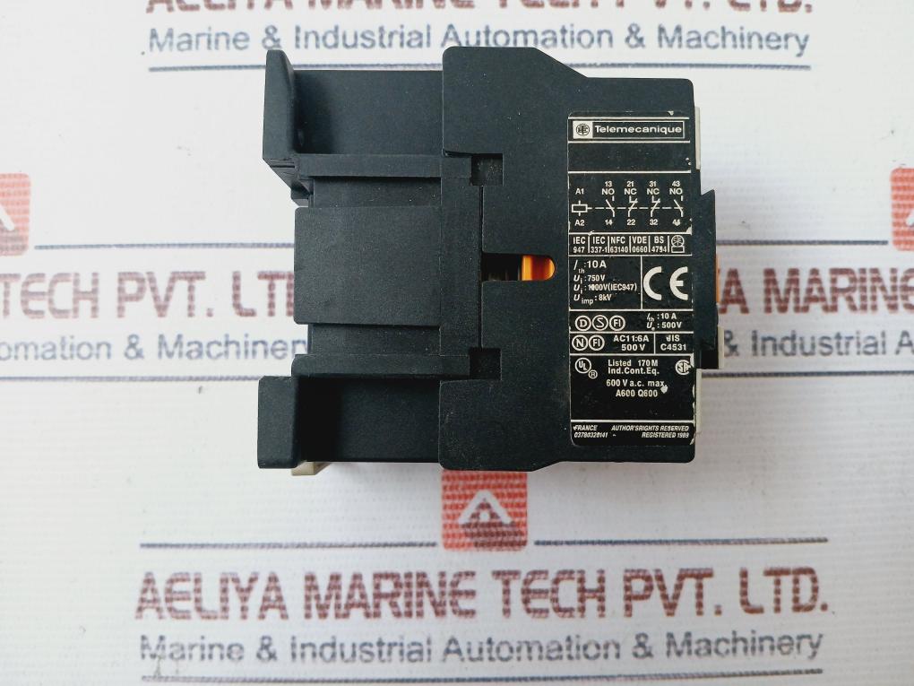 TELEMECANIQUE CA2DN22 Control Relay 10A