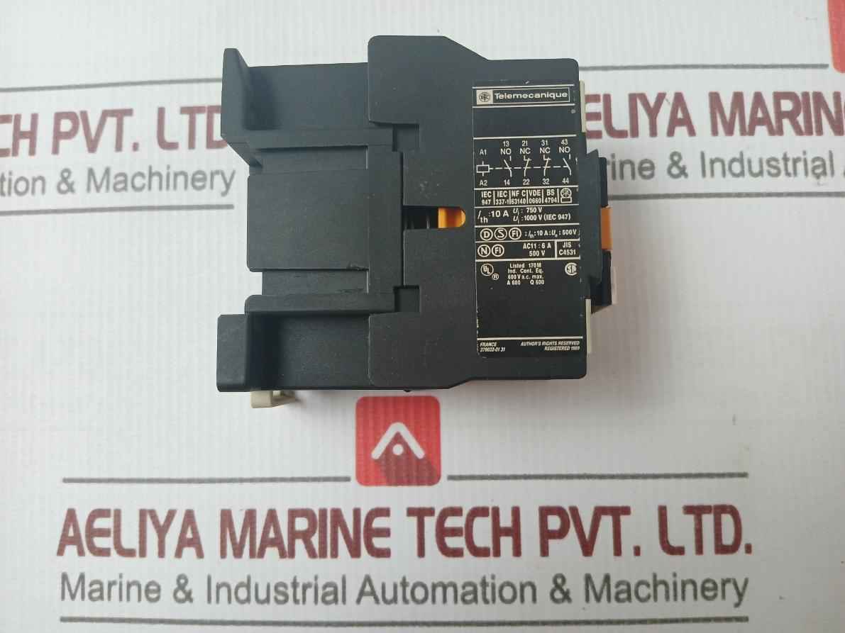 Telemecanique Ca2 Dn22 Control Relay 220-230V 50Hz