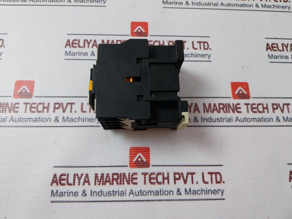 Telemecanique CA2 DN22 Control Relay 220-240V 50/60Hz