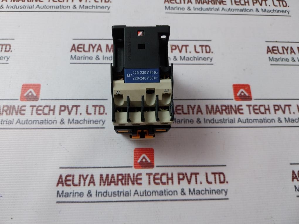 Telemecanique CA2 DN22 Control Relay 220-240V 50/60Hz