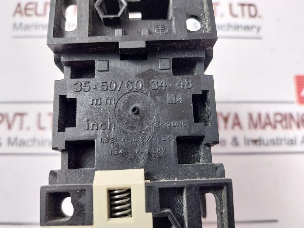 Telemecanique CA2 DN22 Control Relay 220-240V 50/60Hz