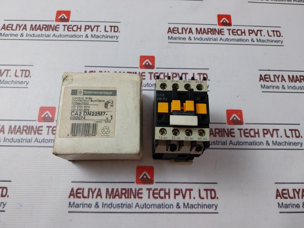 Telemecanique CA2 DN22 Control Relay 220-240V 50/60Hz