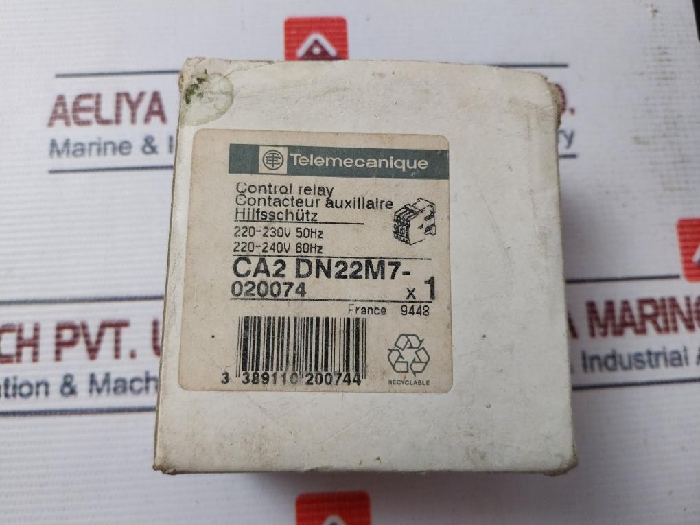 Telemecanique CA2 DN22 Control Relay 220-240V 50/60Hz