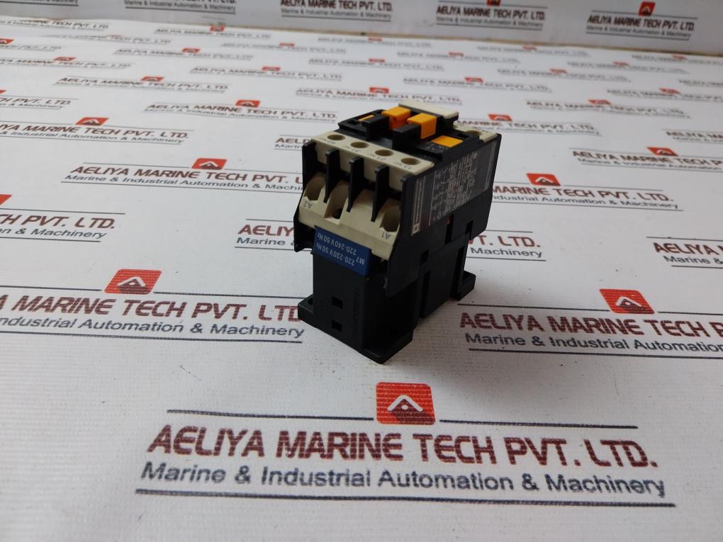 Telemecanique CA2 DN22 Control Relay 220-240V 50/60Hz