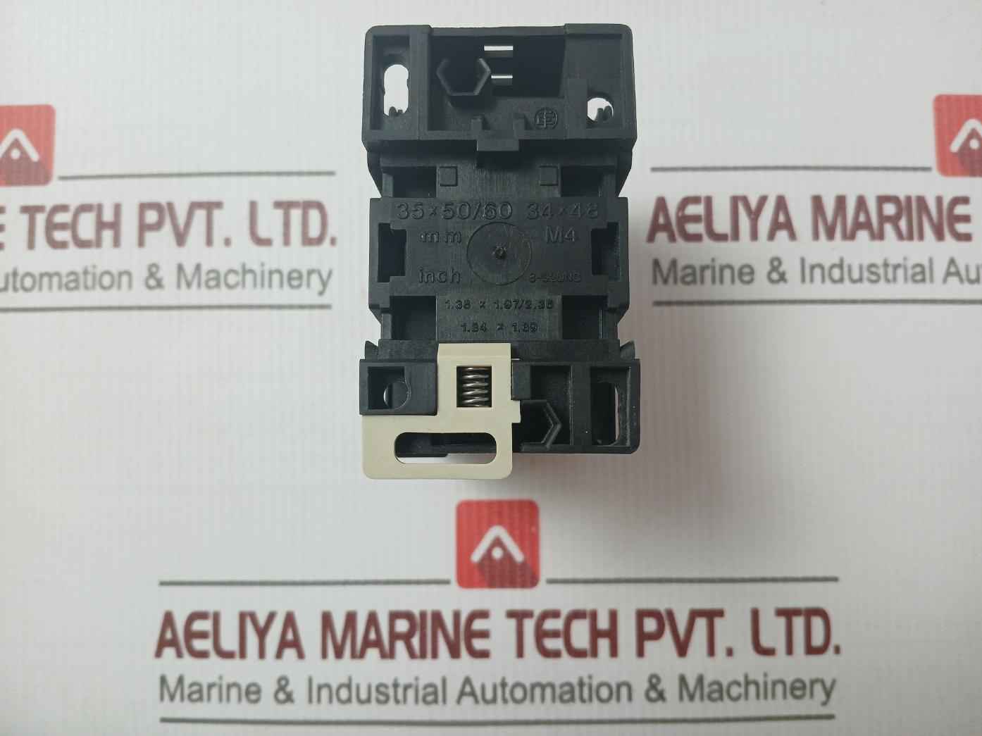 Telemecanique Ca2 Dn22 Control Relay 600Vac Max 10A 03780320152