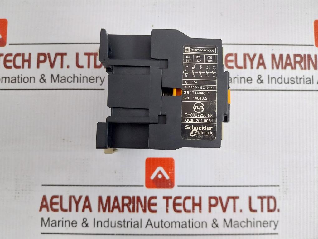 Telemecanique 220-240 Vac 50/60 Hz Control Relay Ca2-dn40