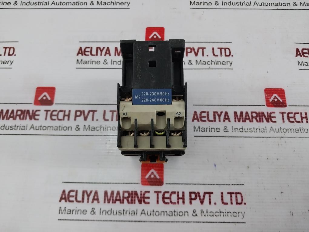Telemecanique Ca2 Dn40 Contactor Iec 947 6A 500V 50Hz/60Hz A600 Q600