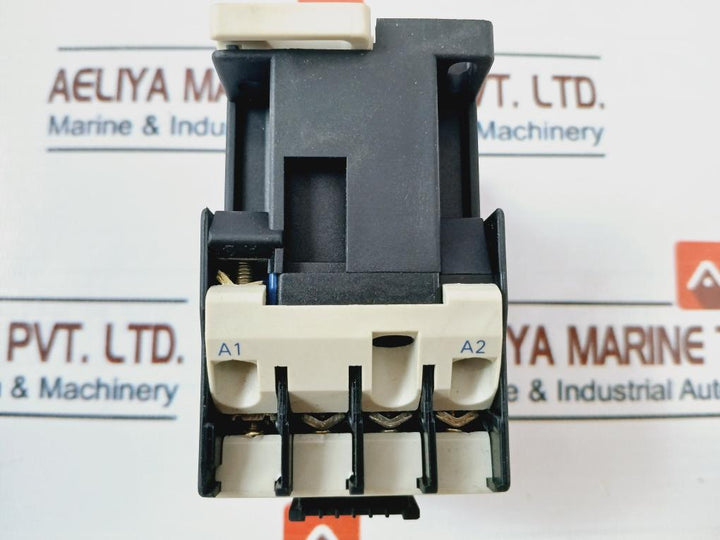 Telemecanique Ca2 Dn40 Control Relay 10A 750V Jis C4531