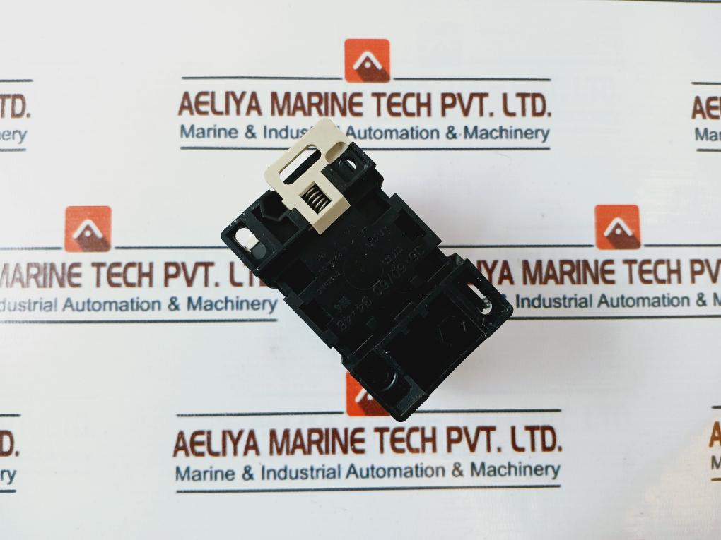 Telemecanique Ca2 Dn40 Control Relay 10A 750V Jis C4531