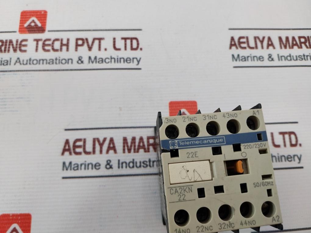 Telemecanique Ca2Kn22 Control Relay 220/230V 50/60Hz