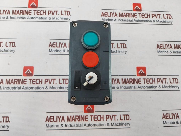 Telemecanique Cm 12 Pg 13,5 Push Button Enclosure Switch