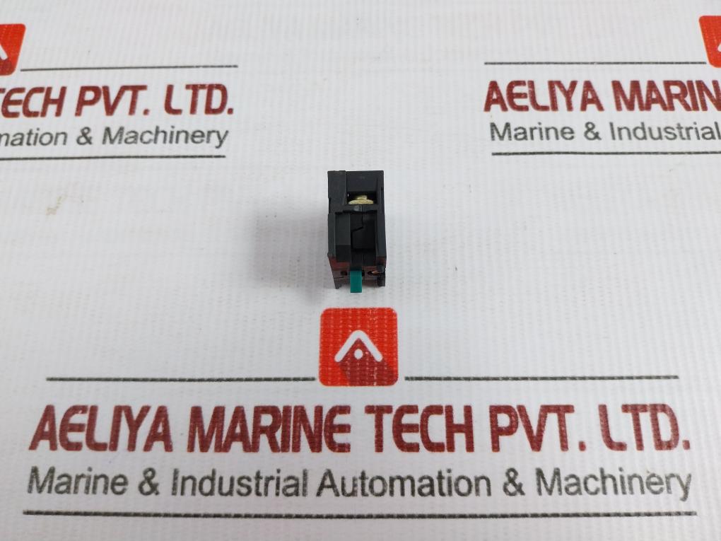 Telemecanique Contact Block Ac15 240V-3A Zb2-be101C