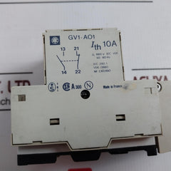 Telemecanique Gv1-l1 Manual Motor Starter W/ Auxiliary Contact Block Gv1-m10