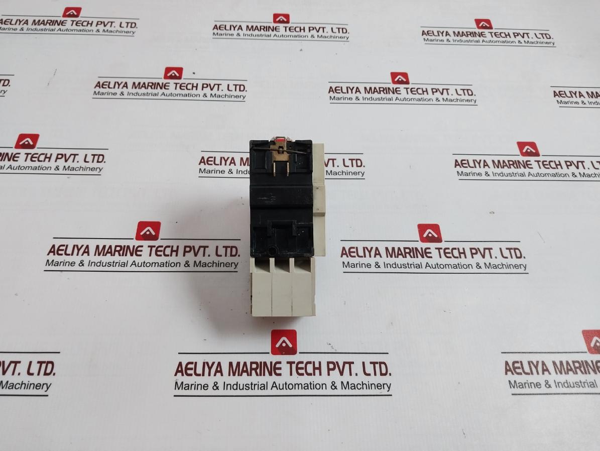 Telemecanique Gv1-l1 Manual Motor Starter W/ Auxiliary Contact Block Gv1-m10