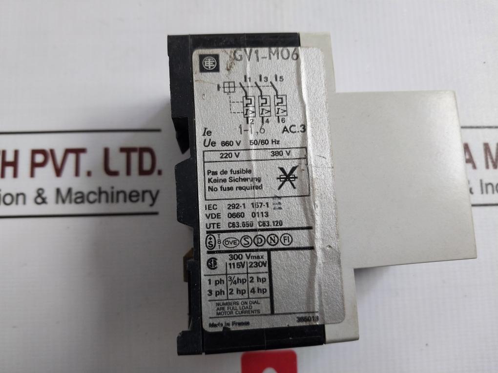Telemecanique Gv1-m06 Motor Circuit Breaker 660V 50/60Hz 300V Iec 292-1/157-1