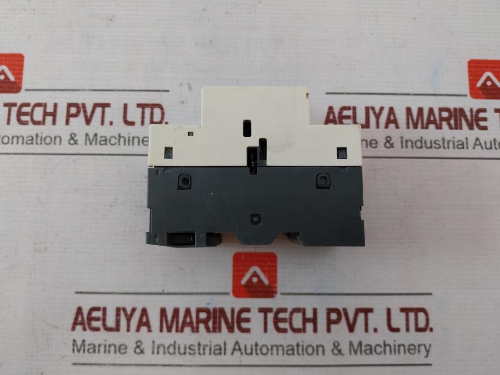 Telemecanique Gv2-rt10 Motor Circuit Breaker 690V 50/60Hz A015279 Vu09 Iea08