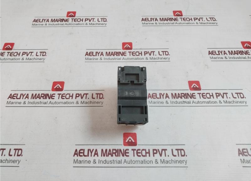 Telemecanique Gv2-rt10 Square D Motor Circuit Breaker 690V 50/60Hz Awg 8-18 6Kv