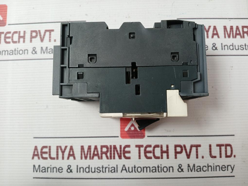 Telemecanique Gv2Me103 Motor Circuit Breaker 50/60Hz Ie 4-6,3A Uimp 6Kv
