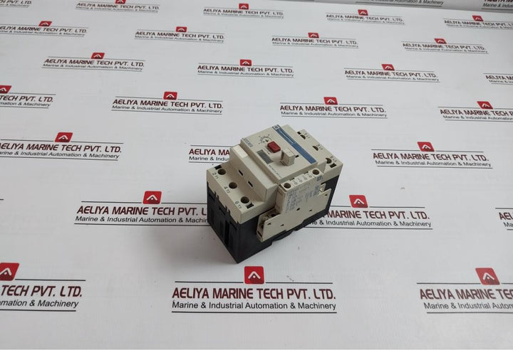 Telemecanique Gv3-m10 Motor Circuit Breaker With Gv1-a01 Contact Block 690V