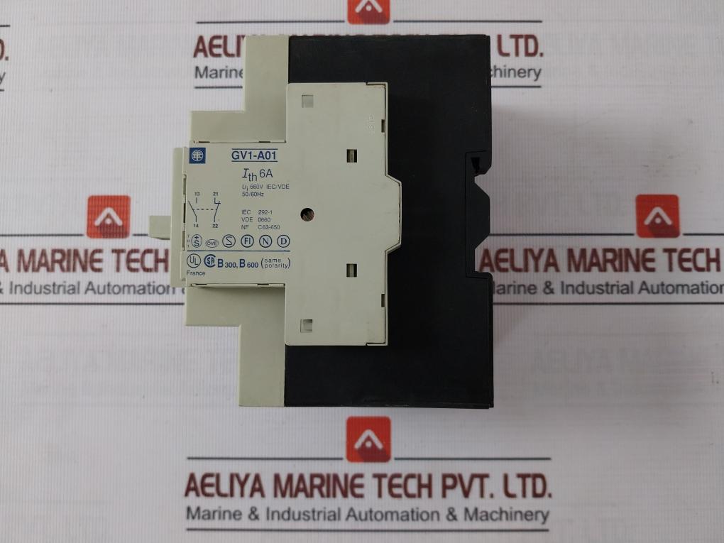 Telemecanique Gv3-m25 Motor Circuit Breaker W/ Auxiliary Contact Block Gv1-a01