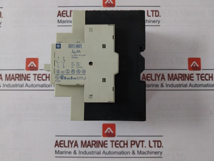 Telemecanique Gv3-m25 Motor Circuit Breaker W/ Auxiliary Contact Block Gv1-a01