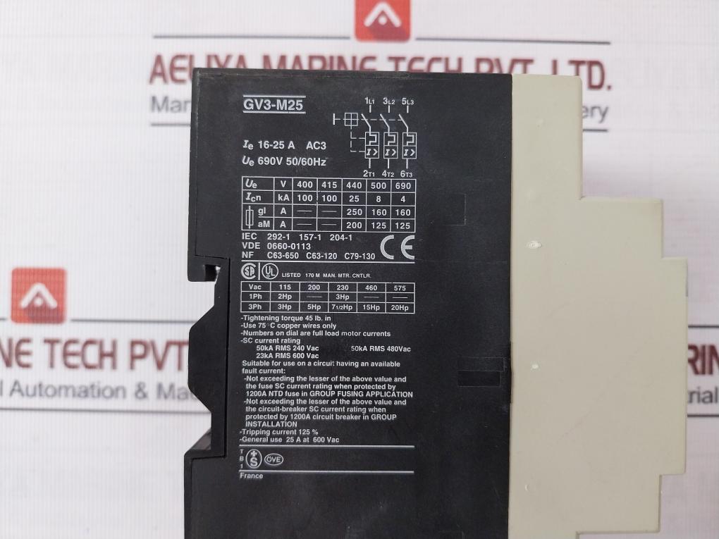 Telemecanique Gv3-m25 Motor Circuit Breaker W/ Auxiliary Contact Block Gv1-a01