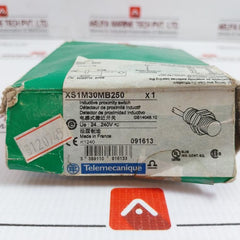 Telemecanique Inductive Proximity Sensor 2 Meter Xs1 M30Mb250