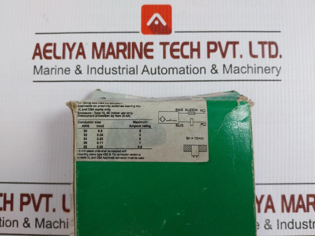 Telemecanique Inductive Proximity Sensor 2 Meter Xs1 M30Mb250