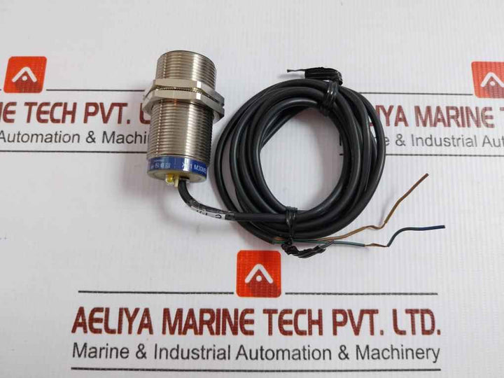 Telemecanique Inductive Proximity Sensor 2 Meter Xs1 M30Mb250