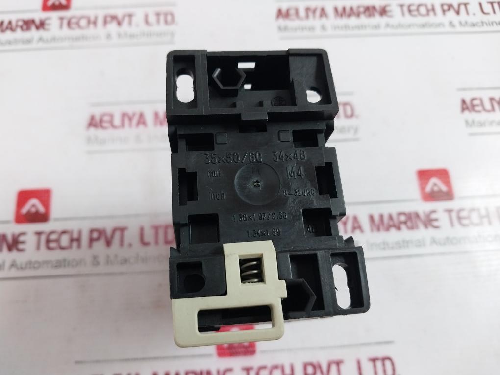 Telemecanique La1Dn40 Auxiliary Contact Block 10A 660V 600Vac 220V 50/60 Hz