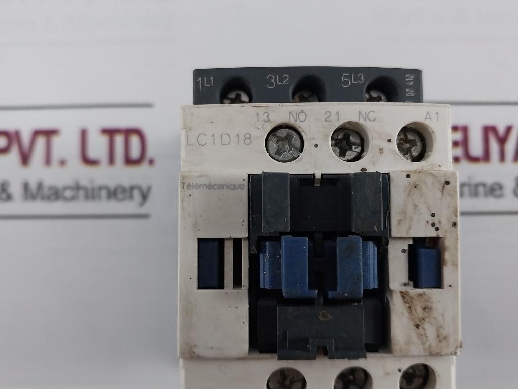 Telemecanique La1 Dn40 Auxiliary Contact Unit 50/60Hz