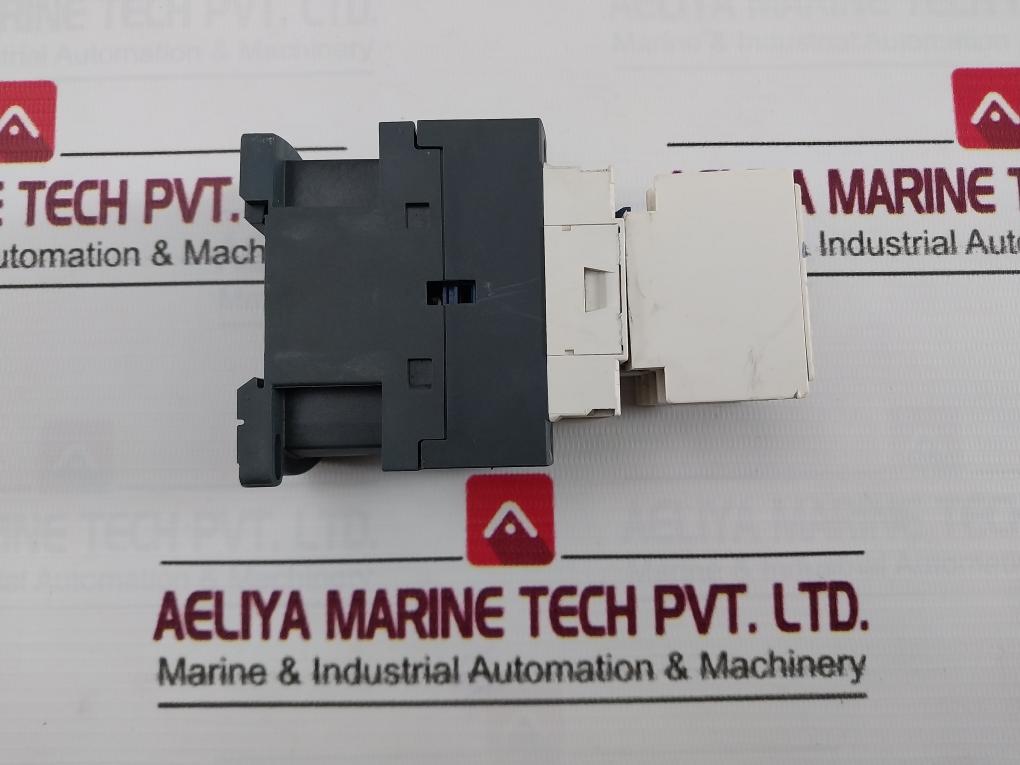 Telemecanique La1 Dn40 Auxiliary Contact Unit 50/60Hz