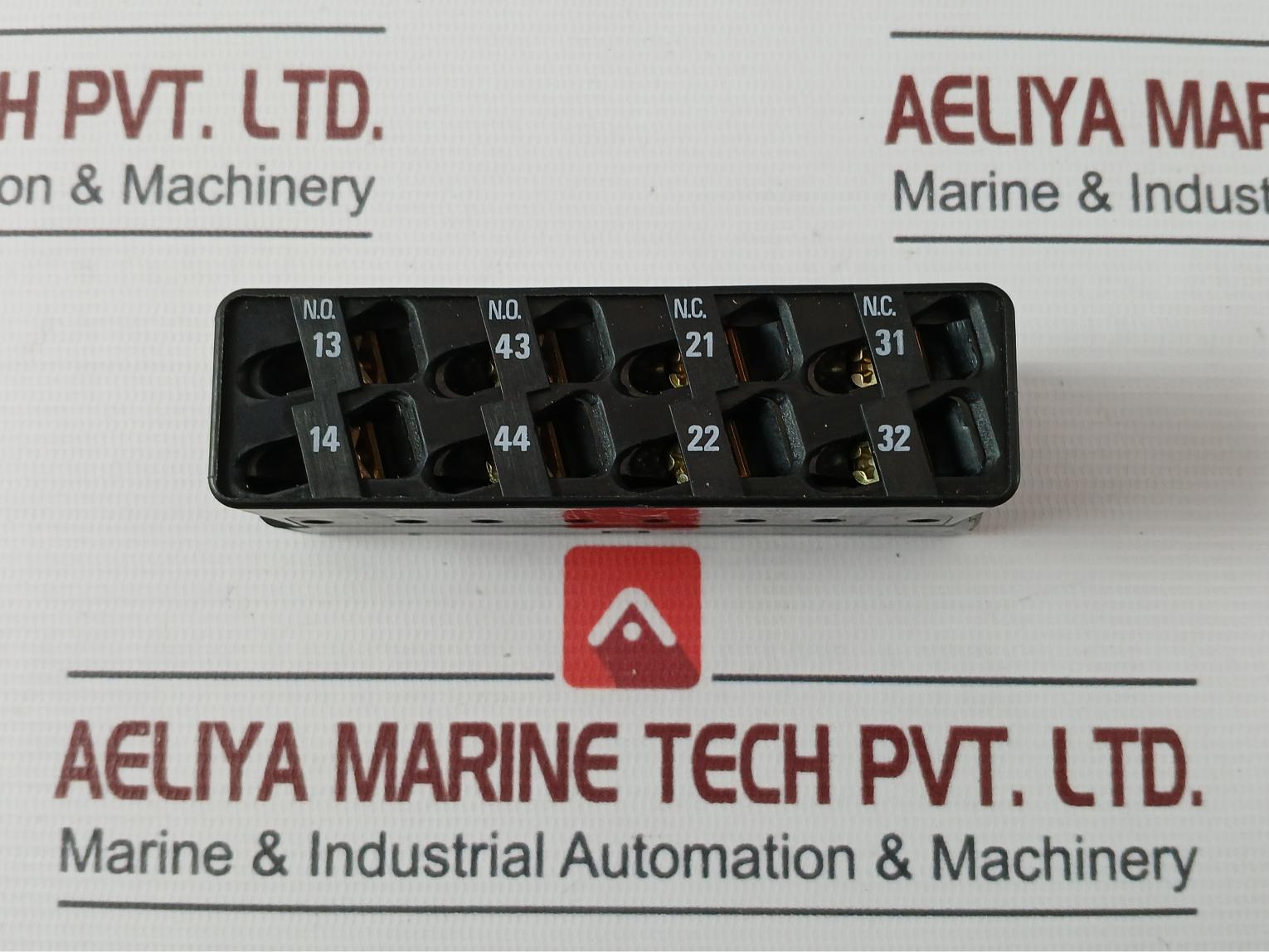 Telemecanique La1 F 221 Contactor Auxiliary Block 660V 15A