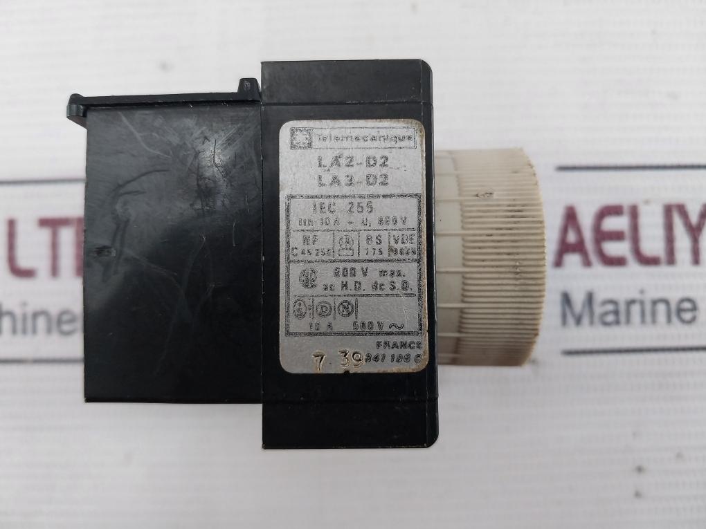 Telemecanique La2-d2 Time Delay Block 600V