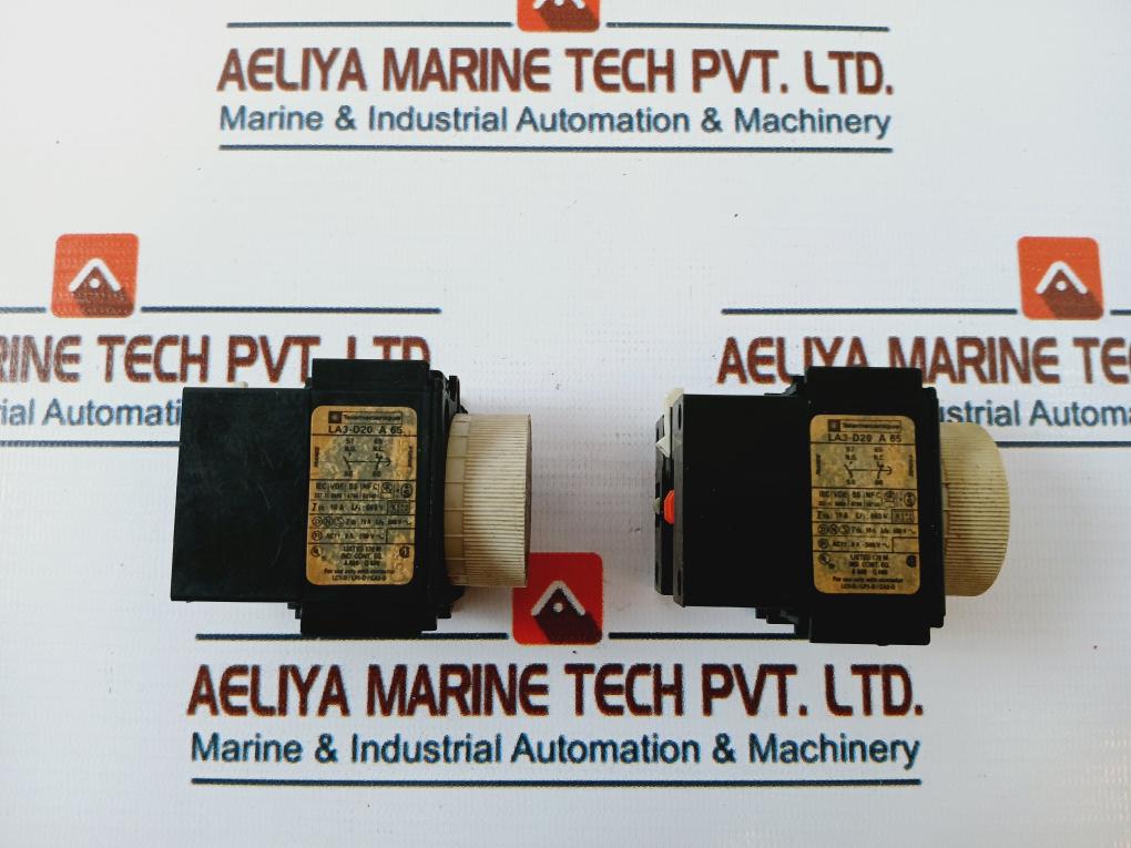 Telemecanique La3-d20 A65, 0,1-3S Time Delay Block