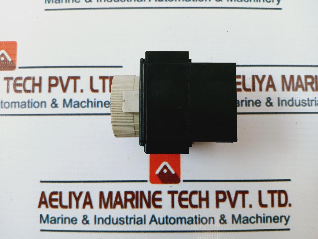 Telemecanique La3-d20 A65, 0,1-3S Time Delay Block