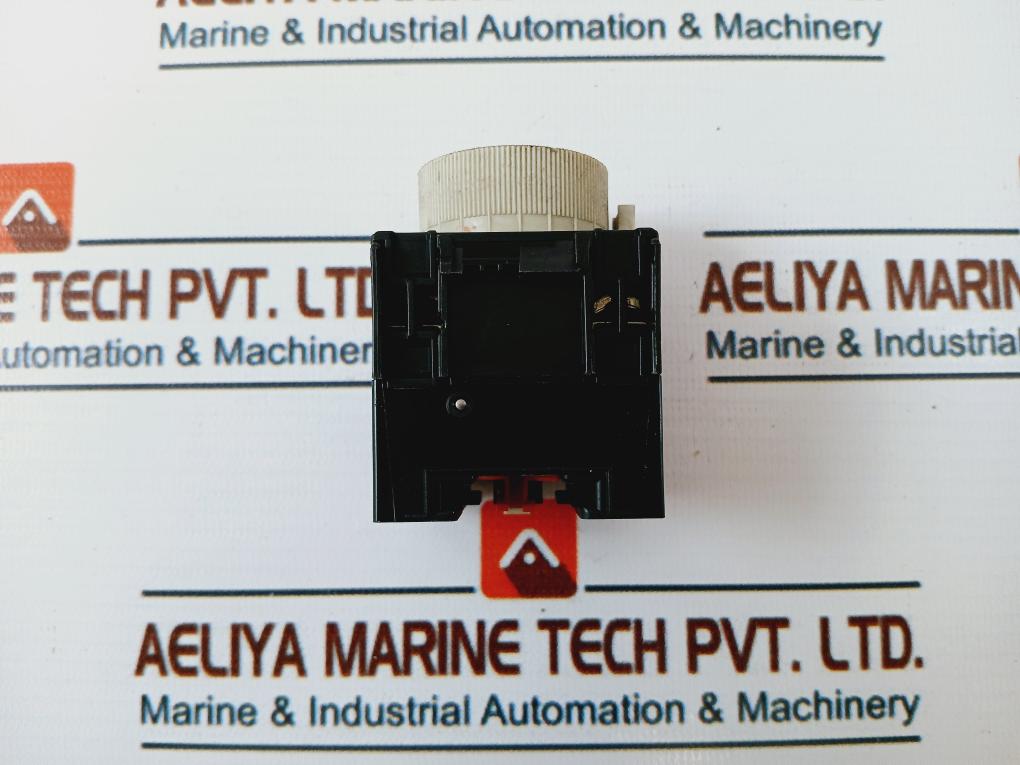 Telemecanique La3-d20 A65, 0,1-3S Time Delay Block