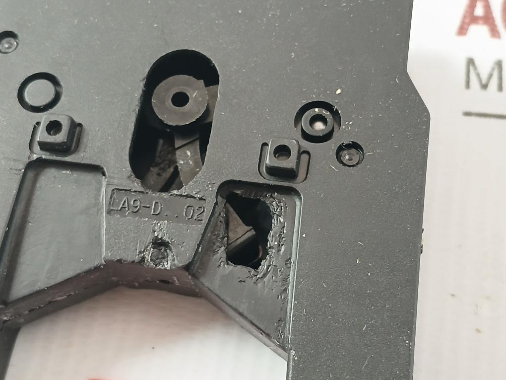 Mechanical Interlock La9 D0902 Telemecanique