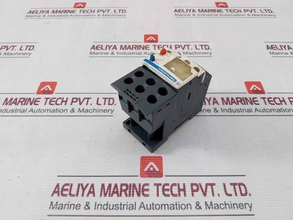 Telemecanique Lad7B106 Adapter Terminal Block W/ Overload Relay Vu06 Iea10