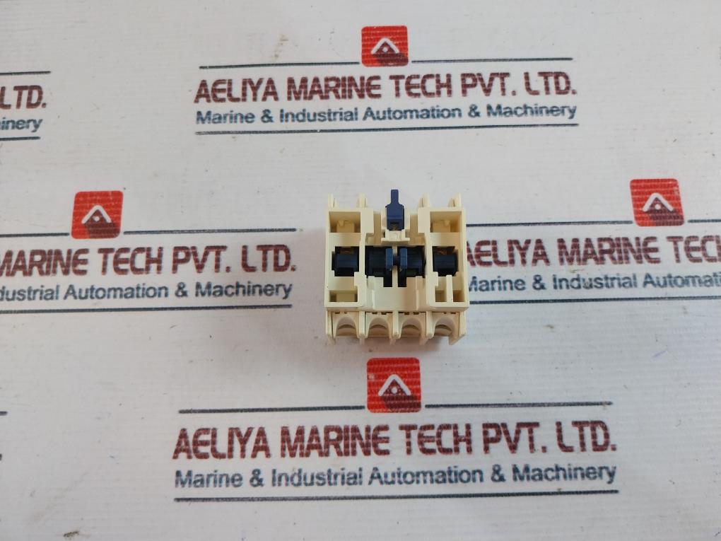 Lot Of 2X Telemecanique Ladn22 Instant Contact Block