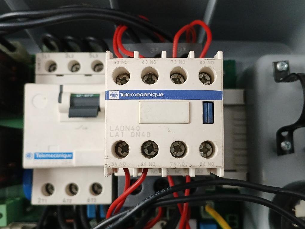 Telemecanique Ladn40 Electrical Control Panel 600Vac Max