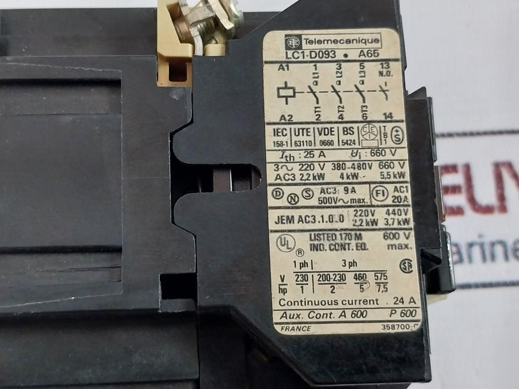 Telemecanique LC1-D093.A65 Auxiliary Contactor