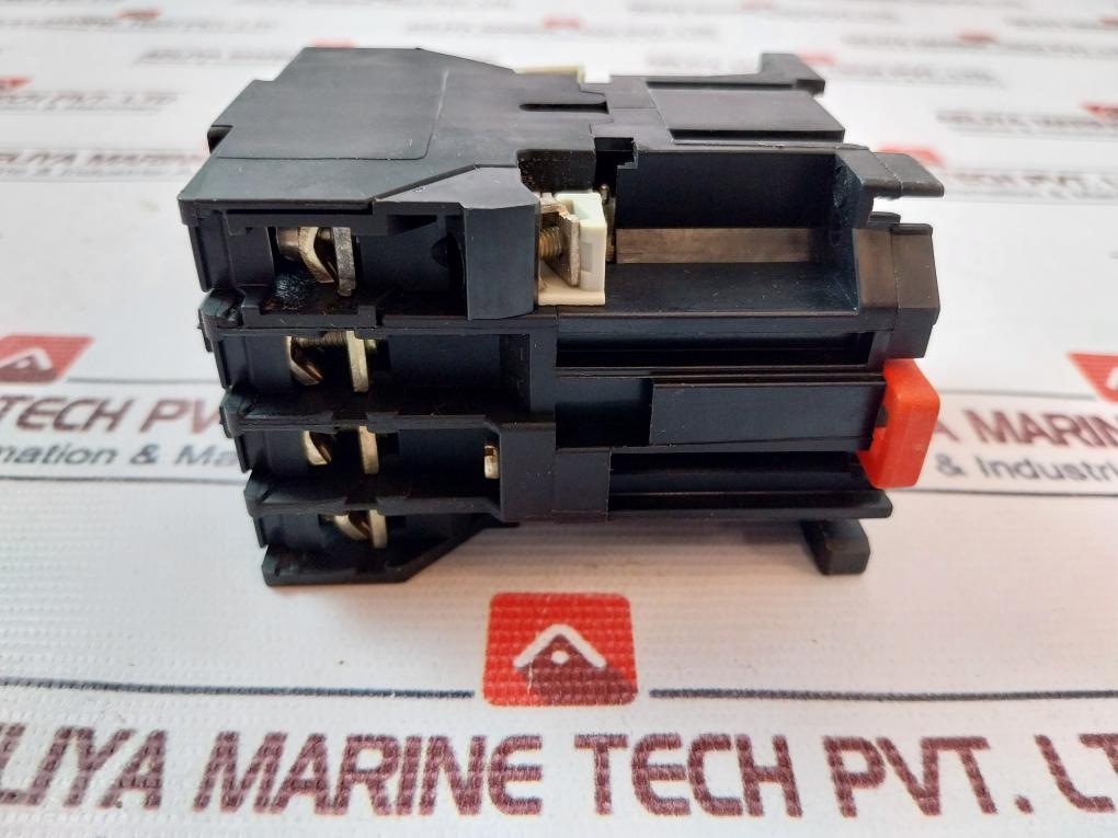 Telemecanique Lc1-d169•A 65 Contactor 40A 660V